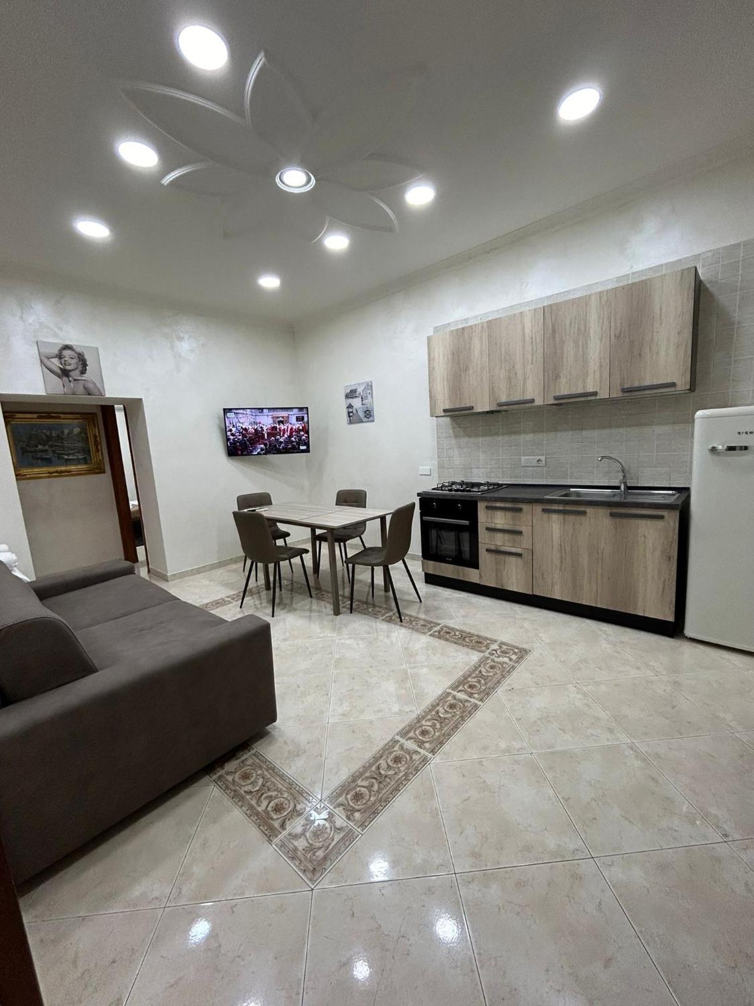Апартаменты Dora House Valentino Неаполь Экстерьер фото