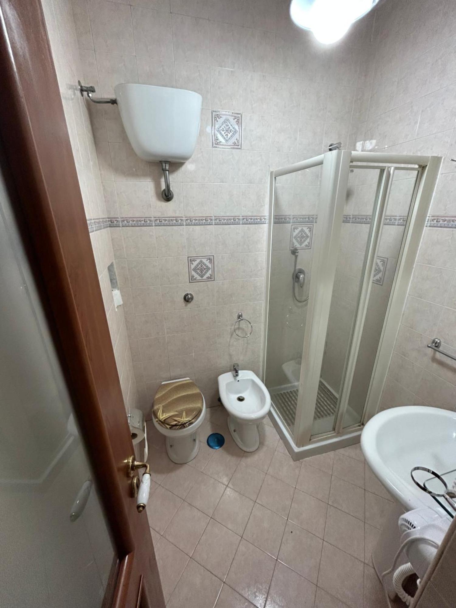 Апартаменты Dora House Valentino Неаполь Экстерьер фото
