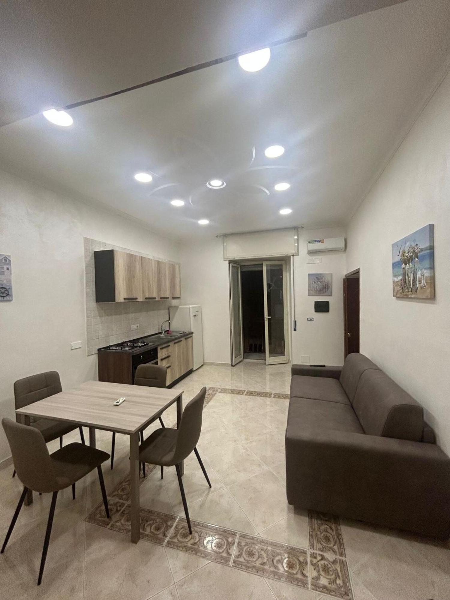 Апартаменты Dora House Valentino Неаполь Экстерьер фото